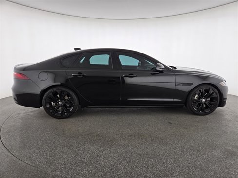 Certified 2024 Jaguar XF R-Dynamic SE image 28