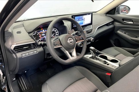 Certified 2024 Nissan Altima 2.5 SV w/ SV Premium Package image 13