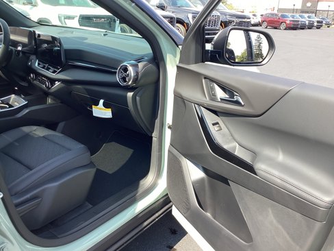 New 2026 Chevrolet Equinox LT w/ Convenience Package II image 30