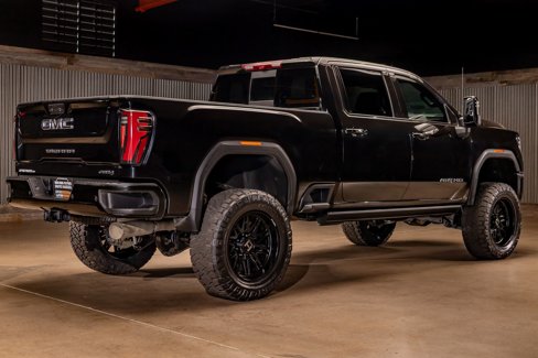 Used 2025 GMC Sierra 2500 AT4 w/ AT4 Premium Plus Package image 10