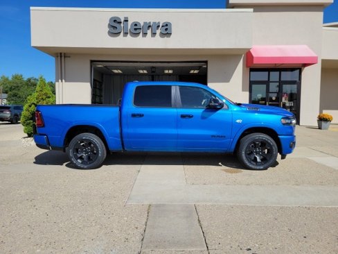 New 2026 RAM 1500 4x4 Crew Cab image 4