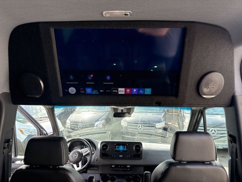 Used 2021 Mercedes-Benz Sprinter 2500 image 34