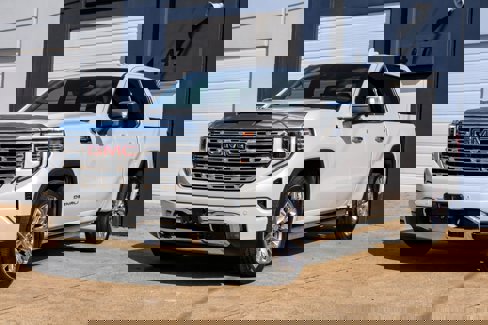 Used 2023 GMC Sierra 1500 Denali image 2
