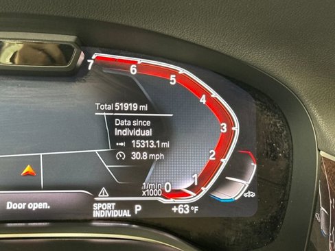 Used 2021 BMW 750i xDrive image 18