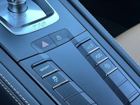 New 2025 Porsche 718 Cayman image 27