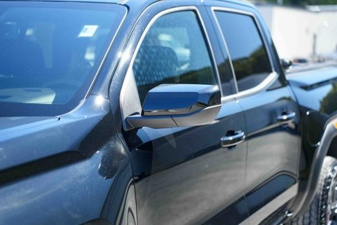 Used 2024 GMC Canyon Elevation image 10
