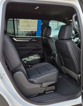 New 2025 GMC Acadia Elevation w/ Elevation Premium Package image 18