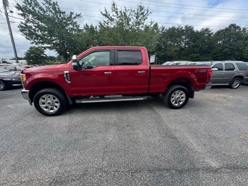 Used 2017 Ford F250 Lariat w/ Chrome Package image 2