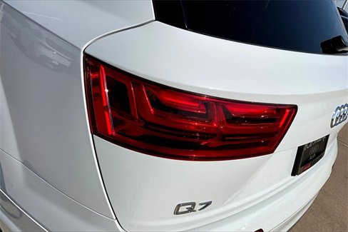 Used 2019 Audi Q7 3.0T Prestige w/ Prestige Package image 32