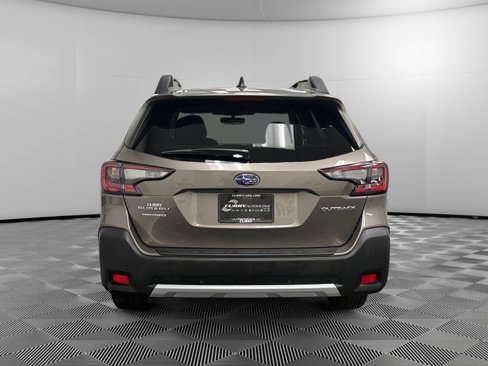 Certified 2023 Subaru Outback Limited image 4