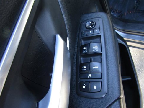 Used 2019 RAM 1500 Big Horn image 10