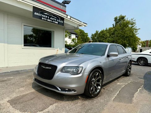 Used 2016 Chrysler 300 S image 4