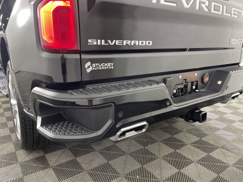 Used 2024 Chevrolet Silverado 1500 High Country w/ High Country Premium Package image 7