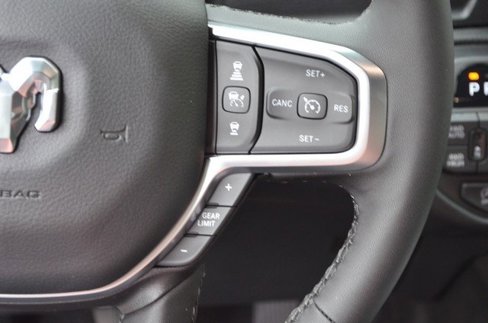 New 2026 RAM 1500 4x4 Crew Cab image 18