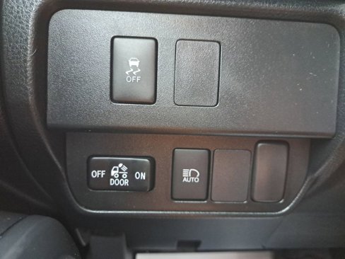 Used 2022 Toyota Tacoma SR image 25