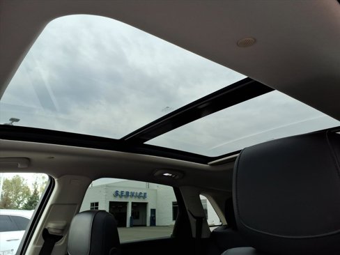 Used 2019 Cadillac XT5 Luxury image 4
