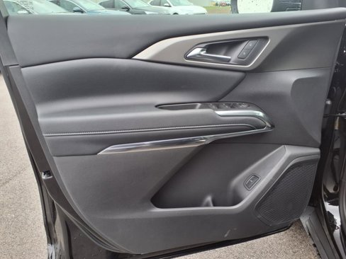 New 2025 Chevrolet Traverse LT w/ Sun and Wheel Package image 15