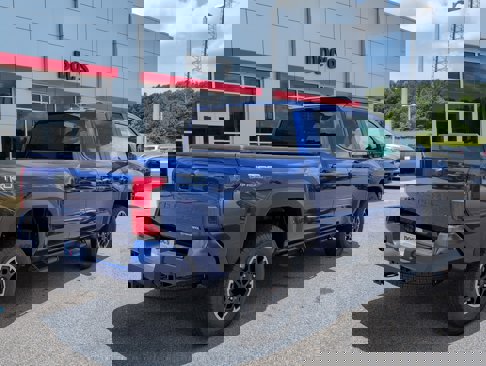 New 2025 Toyota Tacoma TRD Off-Road image 5