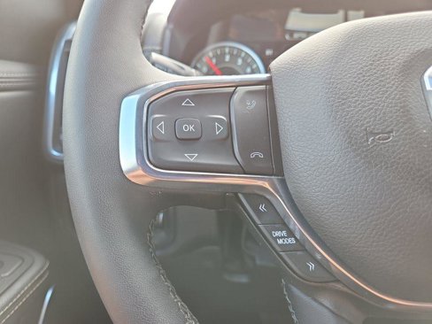 Used 2025 RAM 1500 Laramie image 25