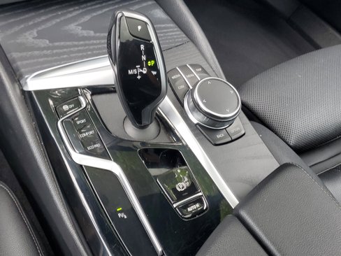Used 2023 BMW 530i image 27
