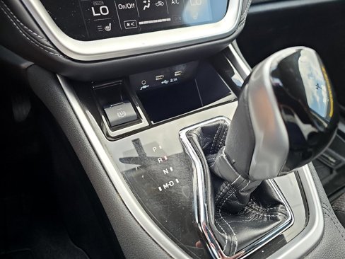 Used 2020 Subaru Outback Premium image 21