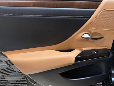 Used 2024 Lexus ES 300h image 21