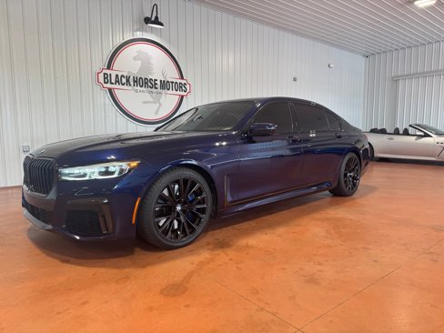 Used 2021 BMW 750i xDrive w/ Executive Package image 3