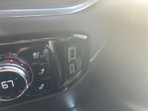 New 2026 GMC Sierra 1500 SLT image 21