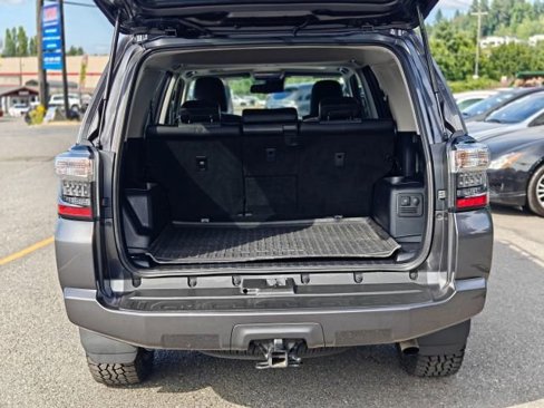 Used 2022 Toyota 4Runner SR5 Premium image 28
