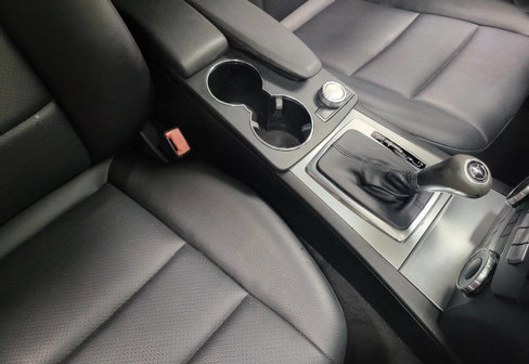 Used 2014 Mercedes-Benz C 250 Sedan image 39