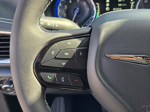 New 2026 Chrysler Pacifica Select image 32