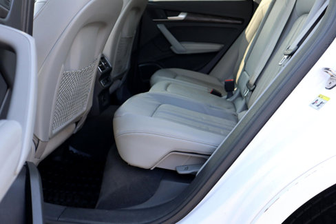 Used 2018 Audi Q5 Prestige w/ Prestige Package image 23