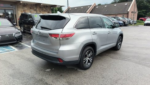 Used 2016 Toyota Highlander XLE image 5