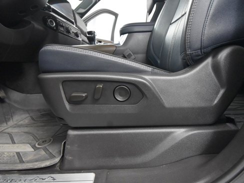 Used 2024 Chevrolet Silverado 1500 High Country image 23