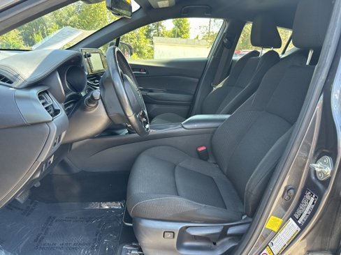 Used 2018 Toyota C-HR image 13