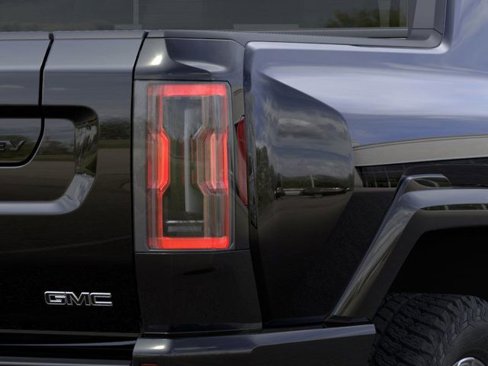 New 2026 GMC Hummer EV 4x4 Crew Cab image 11