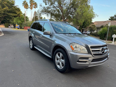 Used 2012 Mercedes-Benz GL 450 4MATIC image 3
