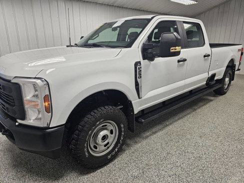 Used 2024 Ford F250 4x4 Crew Cab Super Duty image 1