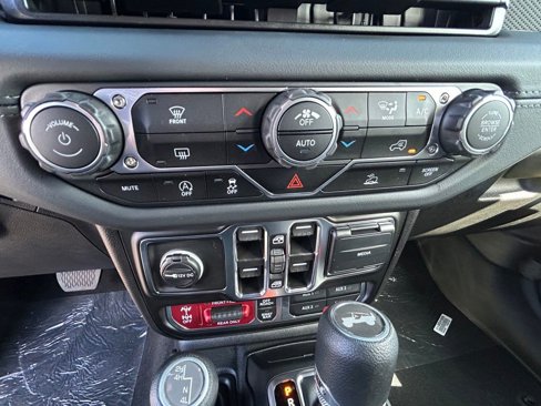 New 2025 Jeep Wrangler Unlimited Rubicon image 47