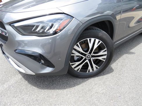 Used 2025 Mercedes-Benz GLA 250 4MATIC image 24