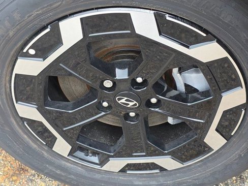 Certified 2025 Hyundai Santa Fe SEL image 17