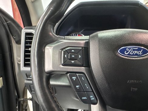 Used 2018 Ford Expedition Max Platinum image 11