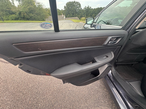 Used 2017 Subaru Legacy 2.5i Limited image 14