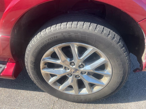 Used 2017 Ford Expedition Limited image 13