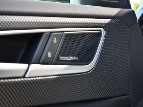 New 2025 Volkswagen Atlas Cross Sport SEL Premium R-Line image 7