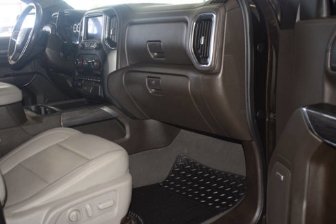 Used 2019 Chevrolet Silverado 1500 LTZ w/ LTZ Premium Package image 38