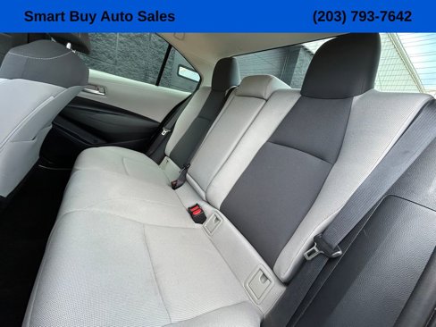 Used 2021 Toyota Corolla LE image 19