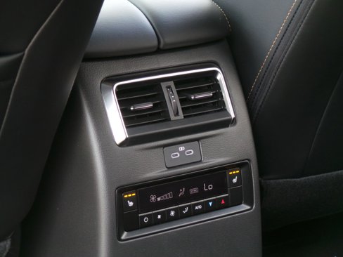 New 2025 MAZDA CX-70 Plug-In Hybrid w/ Premium Plus image 9