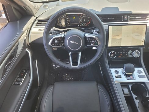 New 2026 Jaguar F-PACE R-Dynamic S image 8