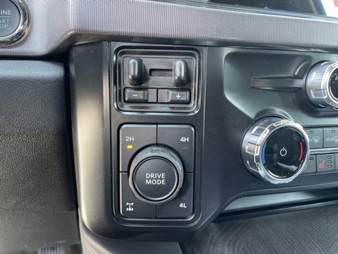 New 2025 Ford F250 Platinum w/ FX4 Off-Road Package image 16